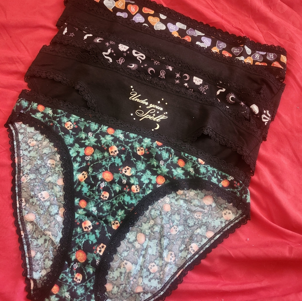 Victoria Secret Bikini Set size Medium NIP